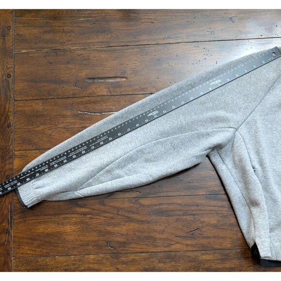 Nike Tech Fleece Pullover Crewneck Sweatshirt L Gray Cropped Streetwear Athletic - Picture 6 of 13